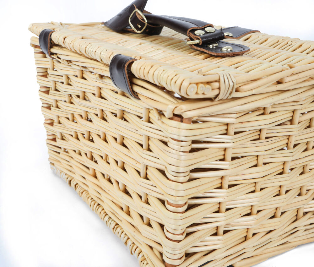 Mayfair Classic Willow Picnic Hamper 